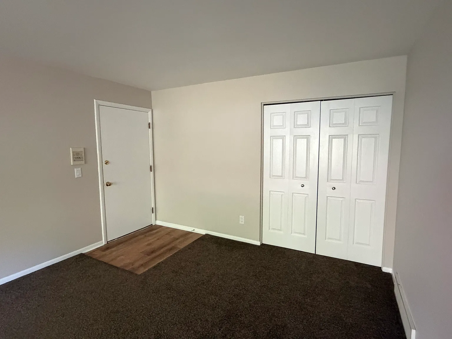 2 bed, 1.5 bath, 898 sqft, $1,675 — Photo 3