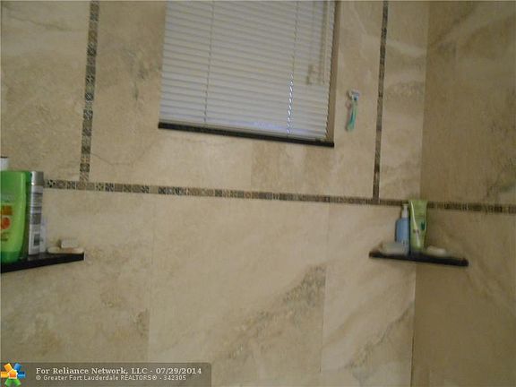 5th image of 421 SE 10th St #102A
