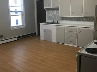 91 Walnut St APT 2, Lewiston, ME 04240