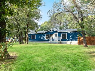 500 Savannah Rdg, Von Ormy, TX 78073