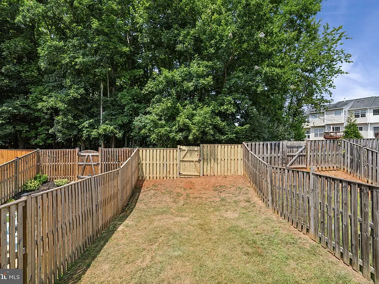 1026 Longview Ln — Photo 39