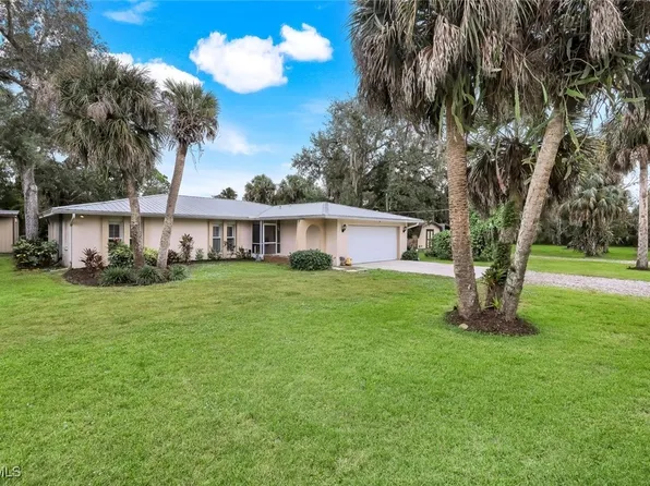 18130 Elmwood Dr, Alva, FL 33920