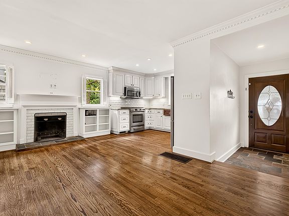 5th image of 1841 Windsor Blvd