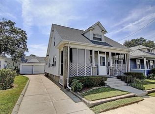 23 Crossway Rd, Cranston, RI 02910