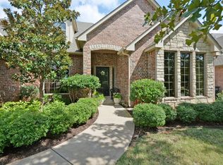 2400 Cheval Pointe Dr, Edmond, OK 73034