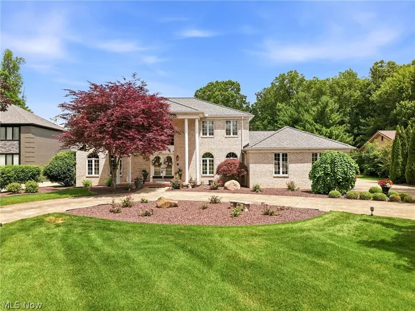3782 Sperone Ct, Canfield, OH 44406