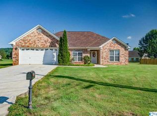 100 Danforth Dr, Harvest, AL 35749
