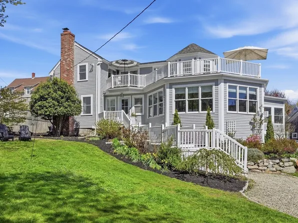 14 Stockbridge St, Cohasset, MA 02025