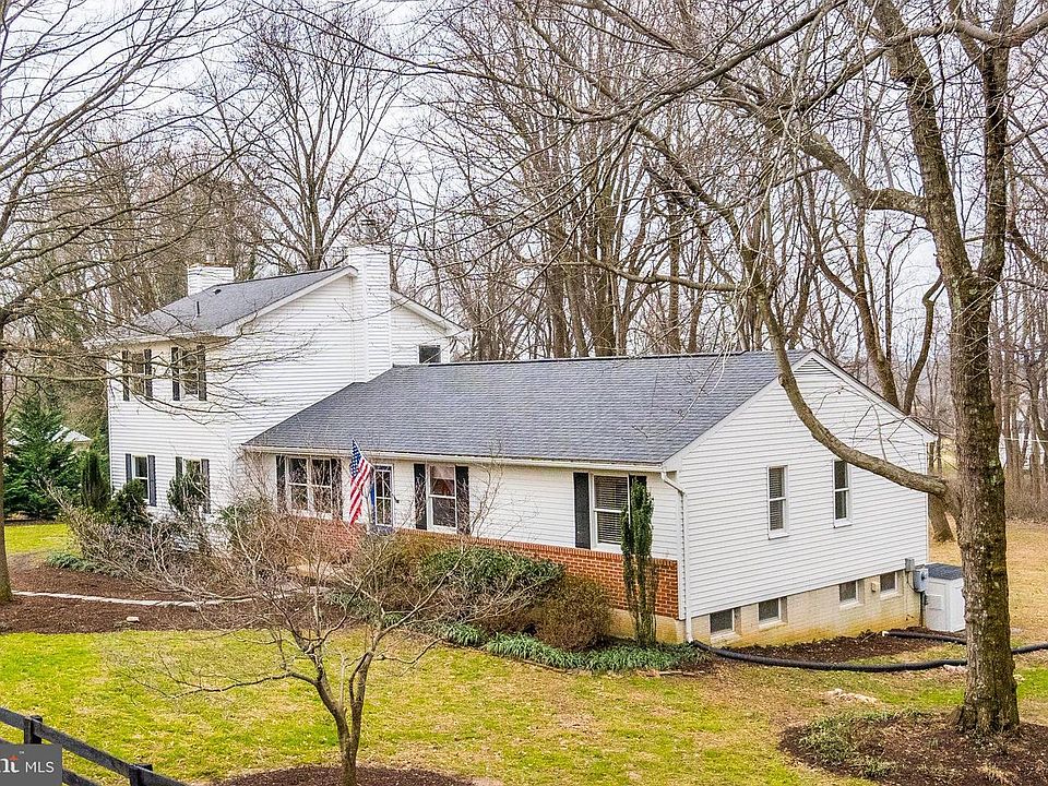 1st image of 16823 Hill Haven Ln