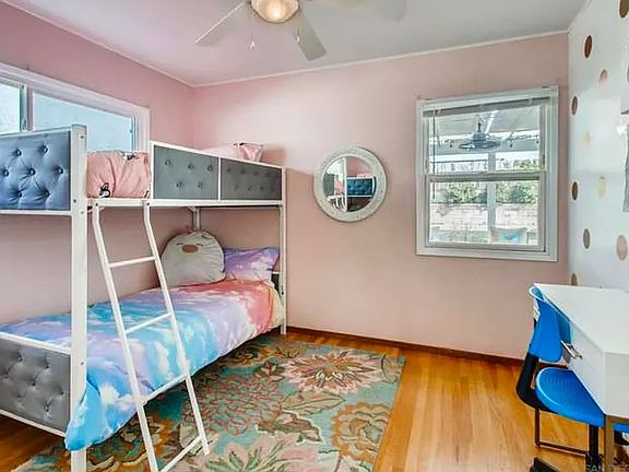 2nd image of 6827 Glenroy St