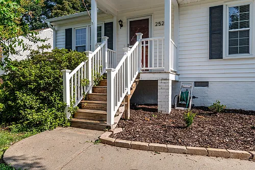 2520 Hickory Knoll Ln Photo 1