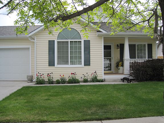 2nd image of 2783 Stratford Ln