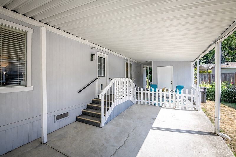 5th image of 2279 Ventura Avenue #58