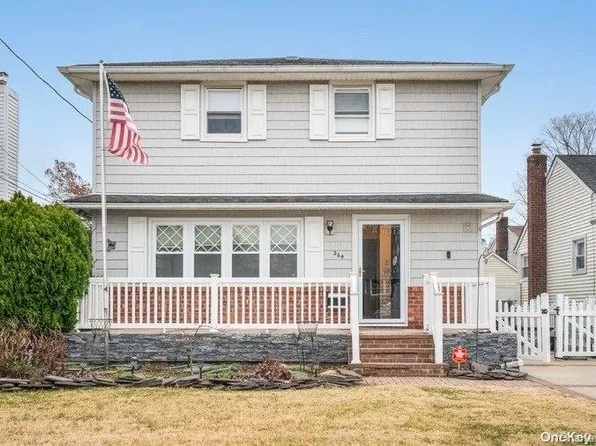 264 Hamilton Avenue, Massapequa, NY 11758