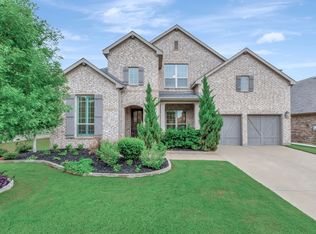 908 Highpoint Way, Roanoke, TX 76262