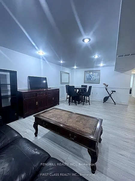 2 bed, $1,890 — Photo 2