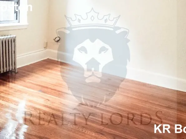 (undisclosed Address), Medford, MA 02155