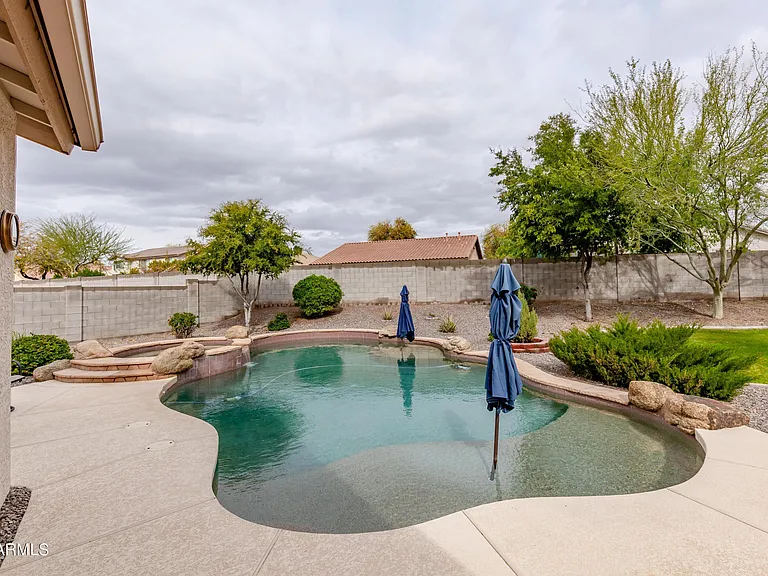 8408 W Midway Ave — Photo 6