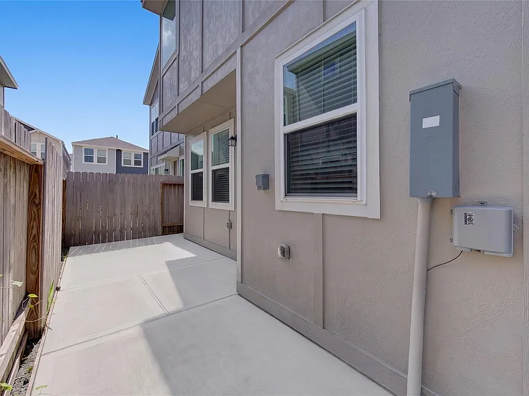 9822 Heritage Run Ln — Photo 38