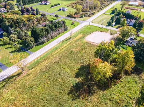 909 Washington St #31, Spencerport, NY 14559