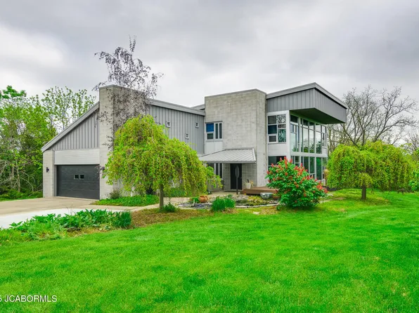 2202 Atelier Dr, Jefferson City, MO 65109