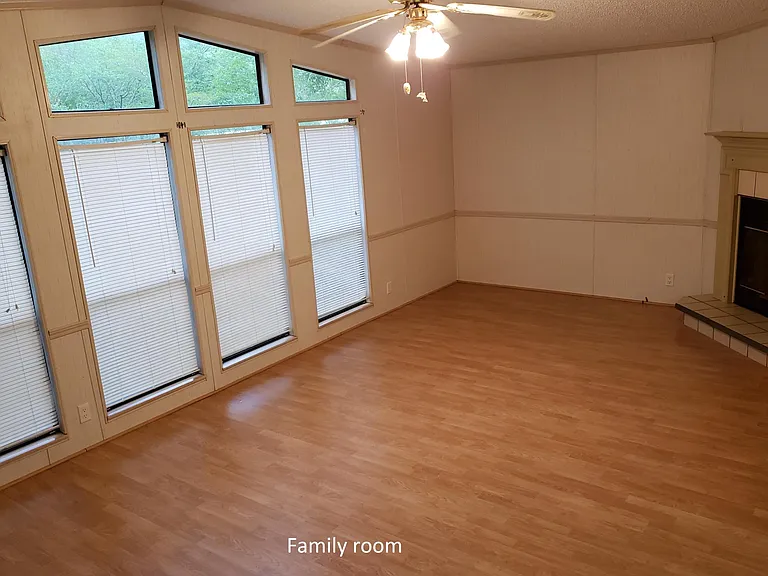 7104 Lady Hawk Ln — Photo 27