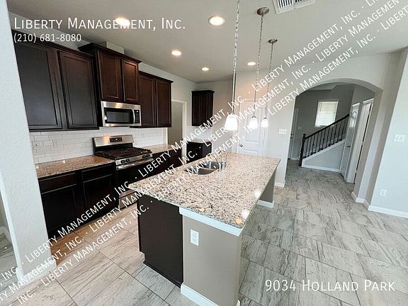 5th image of 9034 Holland Park