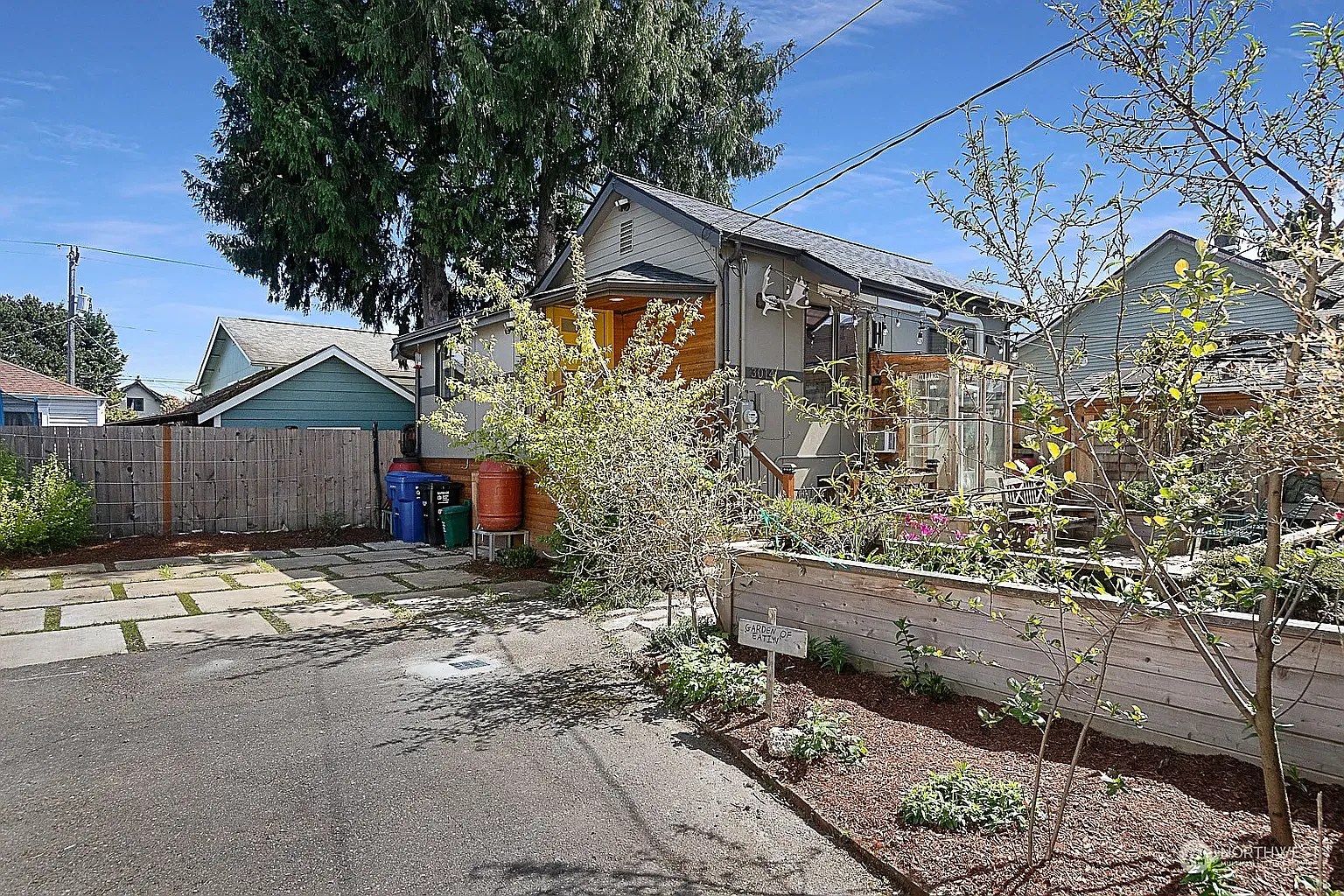 3014 21st Ave S — Photo 3