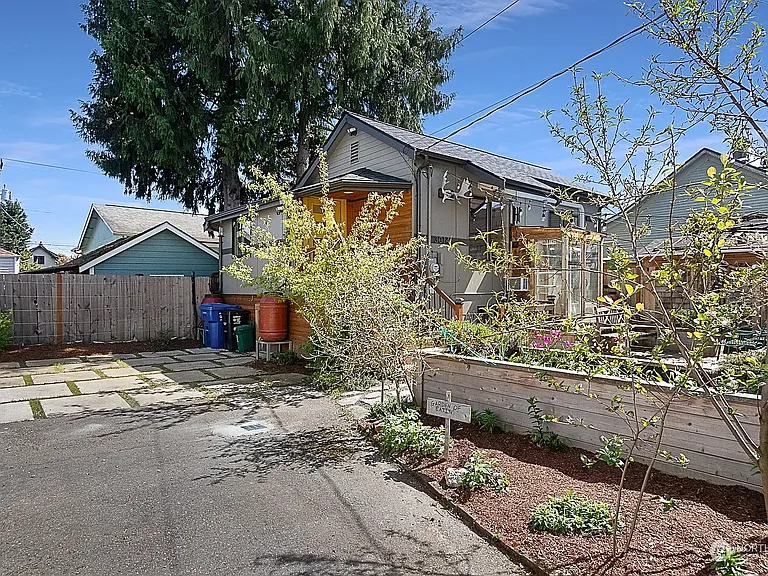 3014 21st Ave S — Photo 3