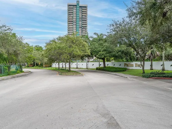 780 NE 69th St, Miami, FL