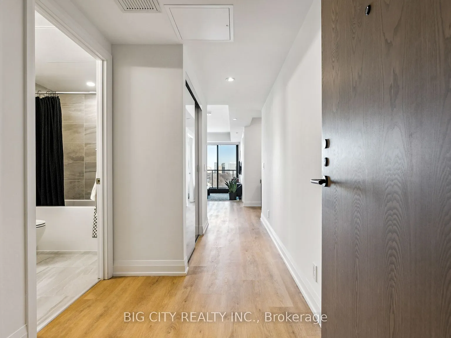 2 bed, $2,600 — Photo 3