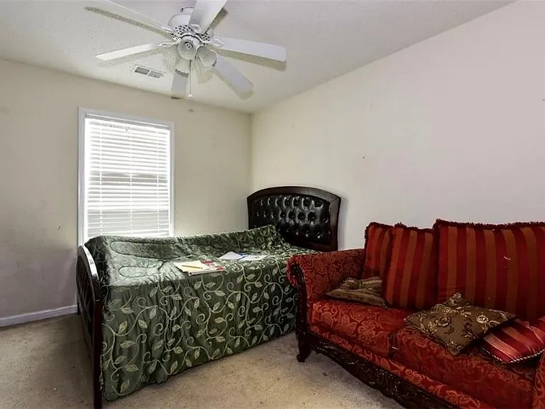 324 Greystone Pkwy — Photo 14