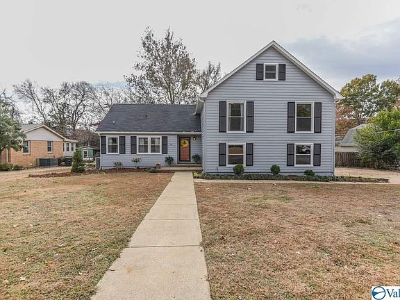 3rd image of 702 Versailles Dr SE