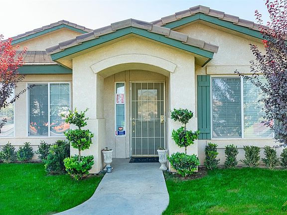 3rd image of 6105 Calabria Dr