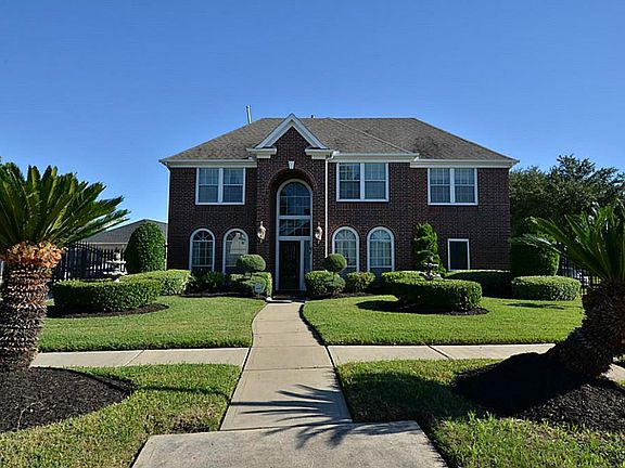 2nd image of 2610 Bisbane Dr
