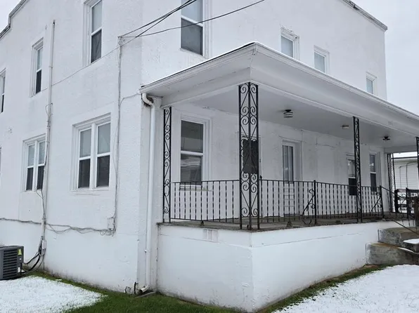 228 Summerlee Ave APT 1, Oak Hill, WV 25901