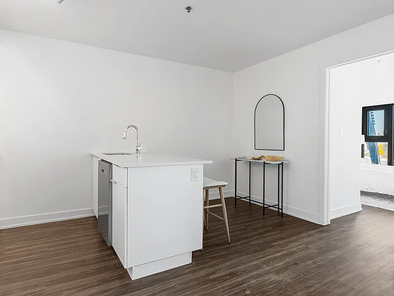 1354 Carling Ave — Photo 39