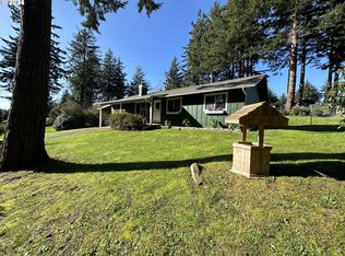 5655 Alder Ct, Florence, OR 97439