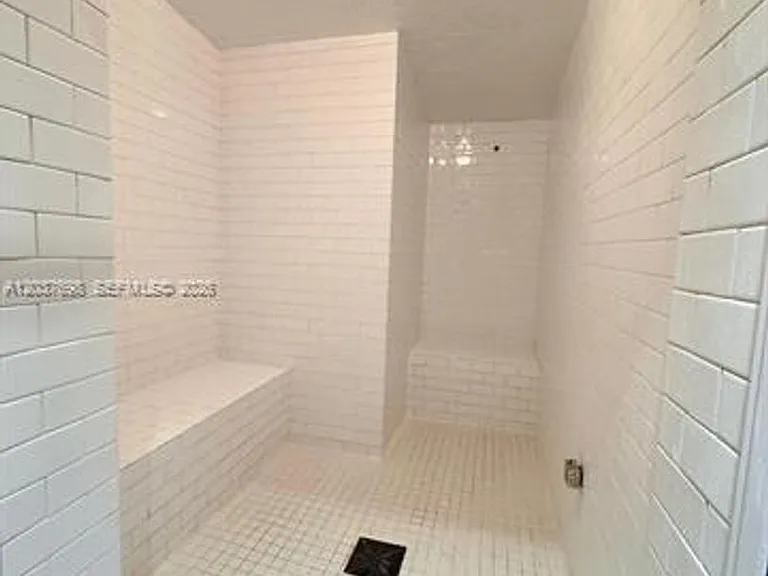 1300 Brickell Bay Dr #CU-1904 — Photo 33