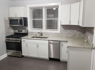 5534 N Sawyer Ave #1, Chicago, IL 60625