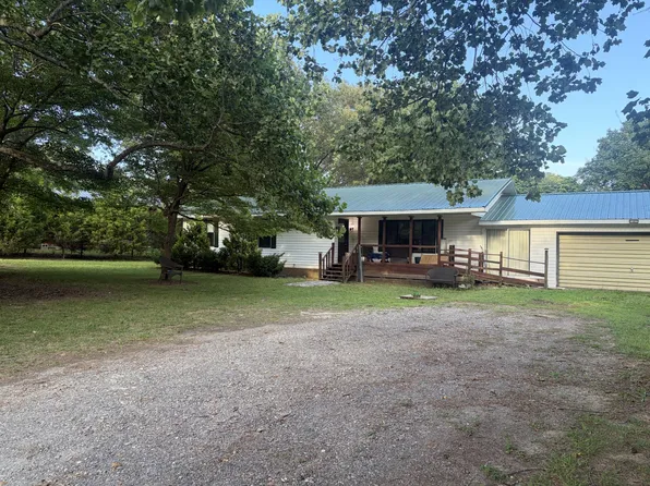 1324 Hidden Valley Cir, Centertown, TN 37110