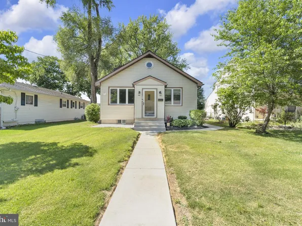 417 Roberts Ave, Bellmawr, NJ 08031