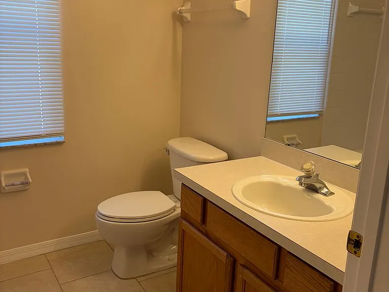 985 Scenic View Cir — Photo 12