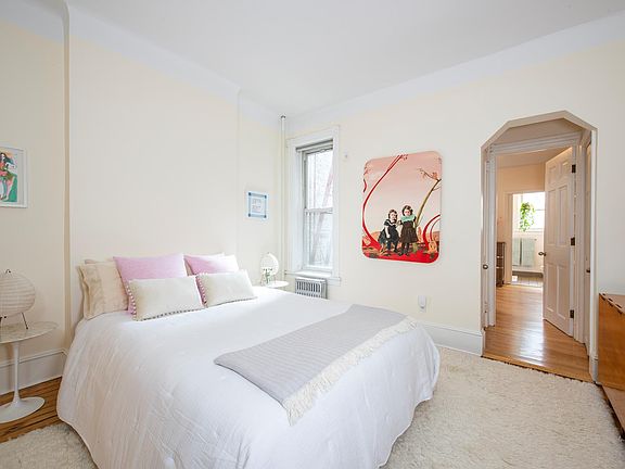 4th image of 456 Prospect Ave APT 2L