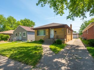 435 Mackinaw Ave, Calumet City, IL 60409