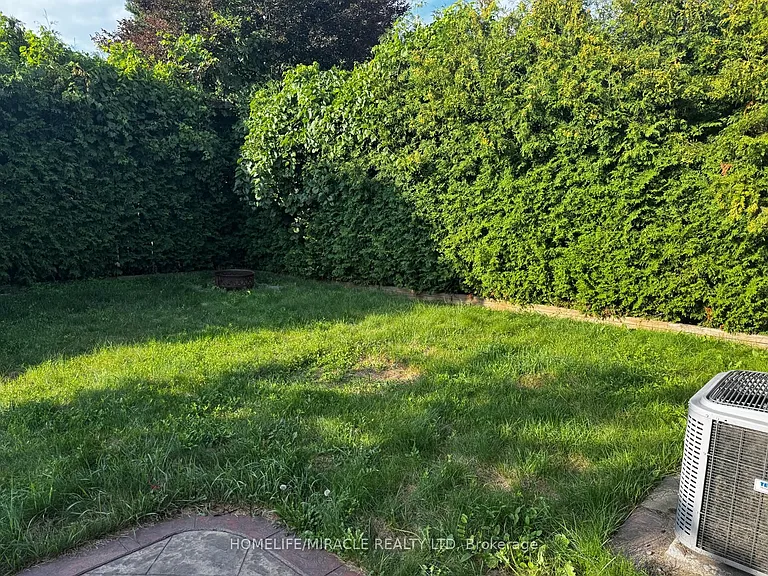 920 Willowdale Ave — Photo 17
