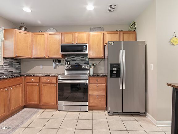 5th image of 202 Callaway Chase Ln