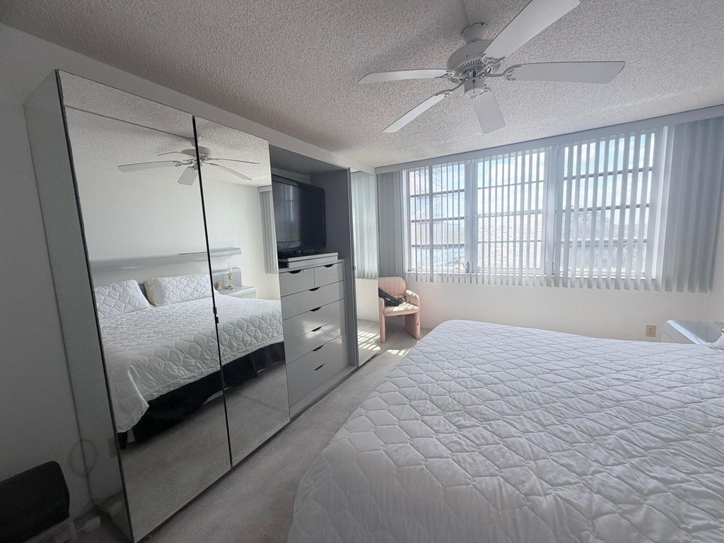 3510 Oaks Way #502, photo 5