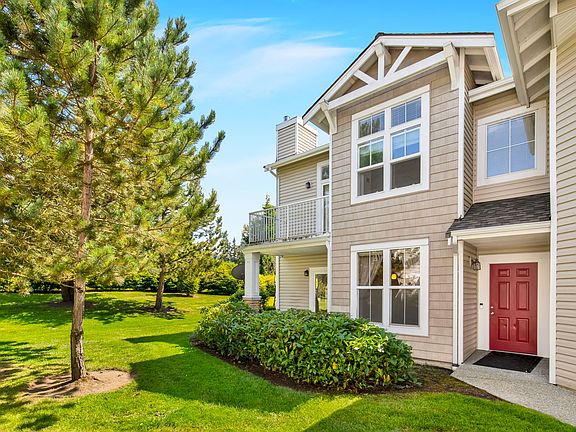 2nd image of 23751 SE Summerhill Ln