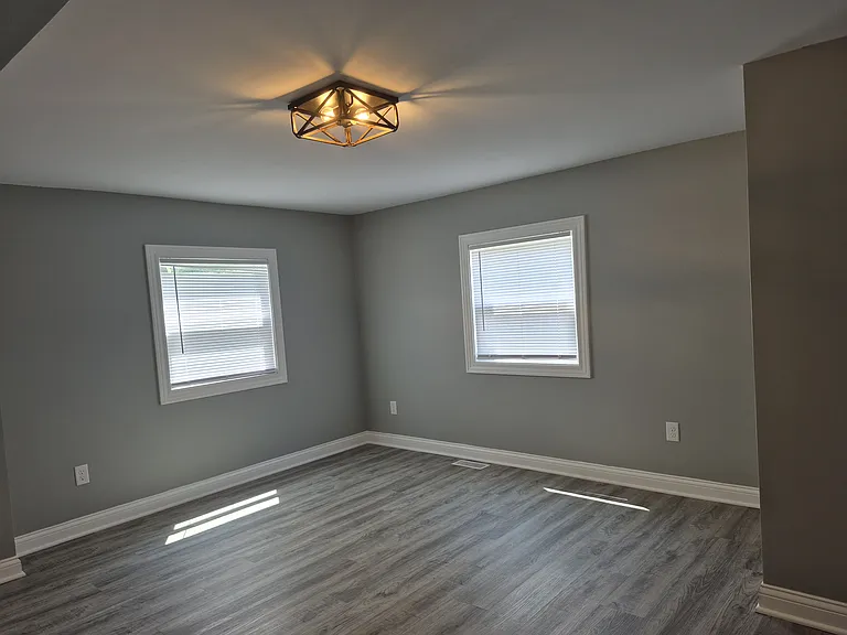 2539 W 21st Ave — Photo 12